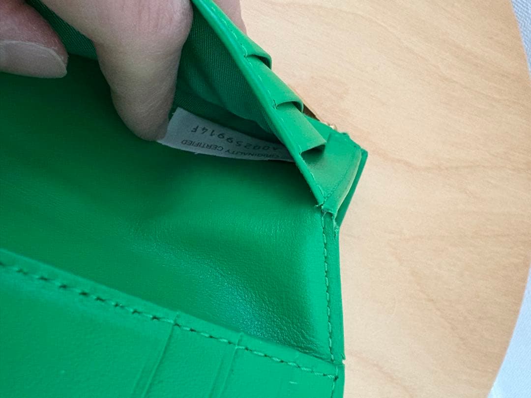 BOTTEGA VENETA グリーン 三つ折り財布