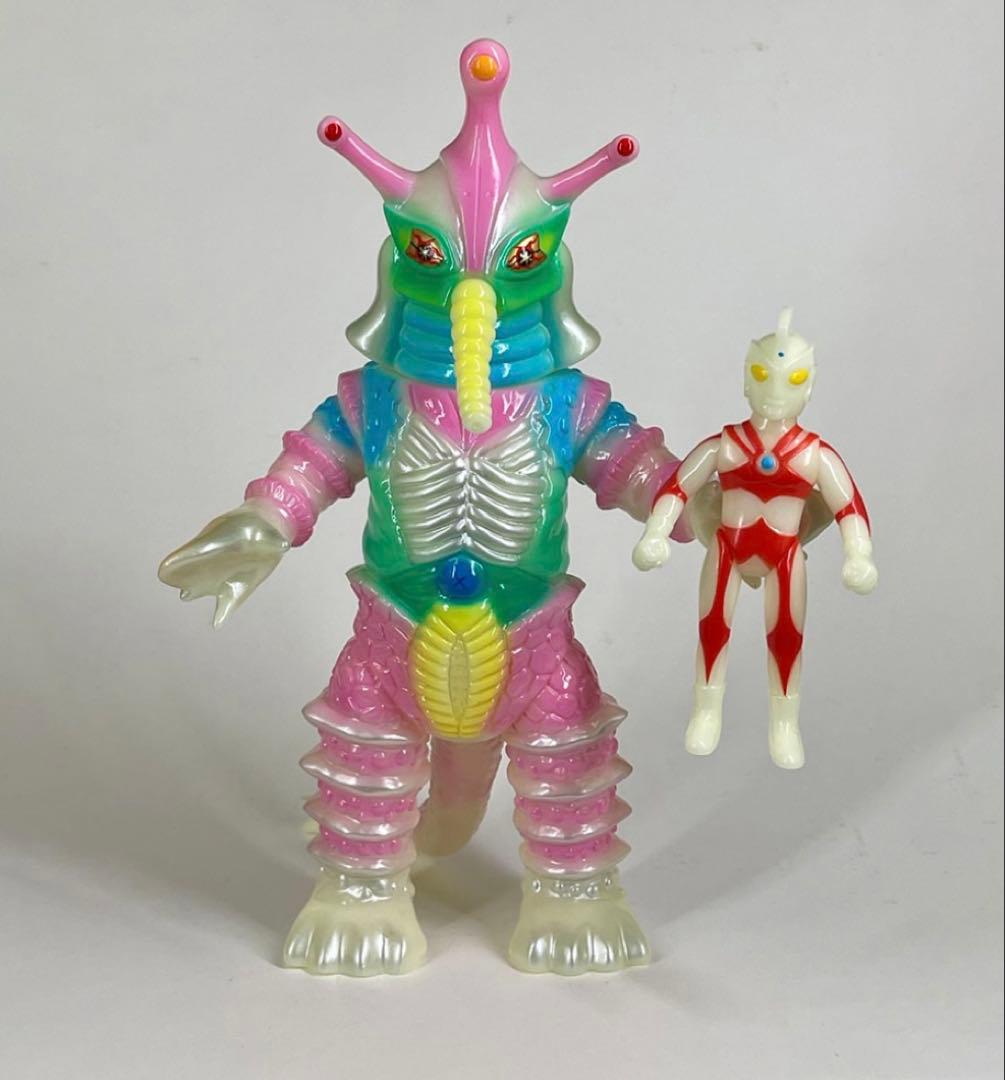 【抽選当選品】M1号 ヒッポリト星人 ウルトラマンA ツブコン限定　鵜川薫　蓄光