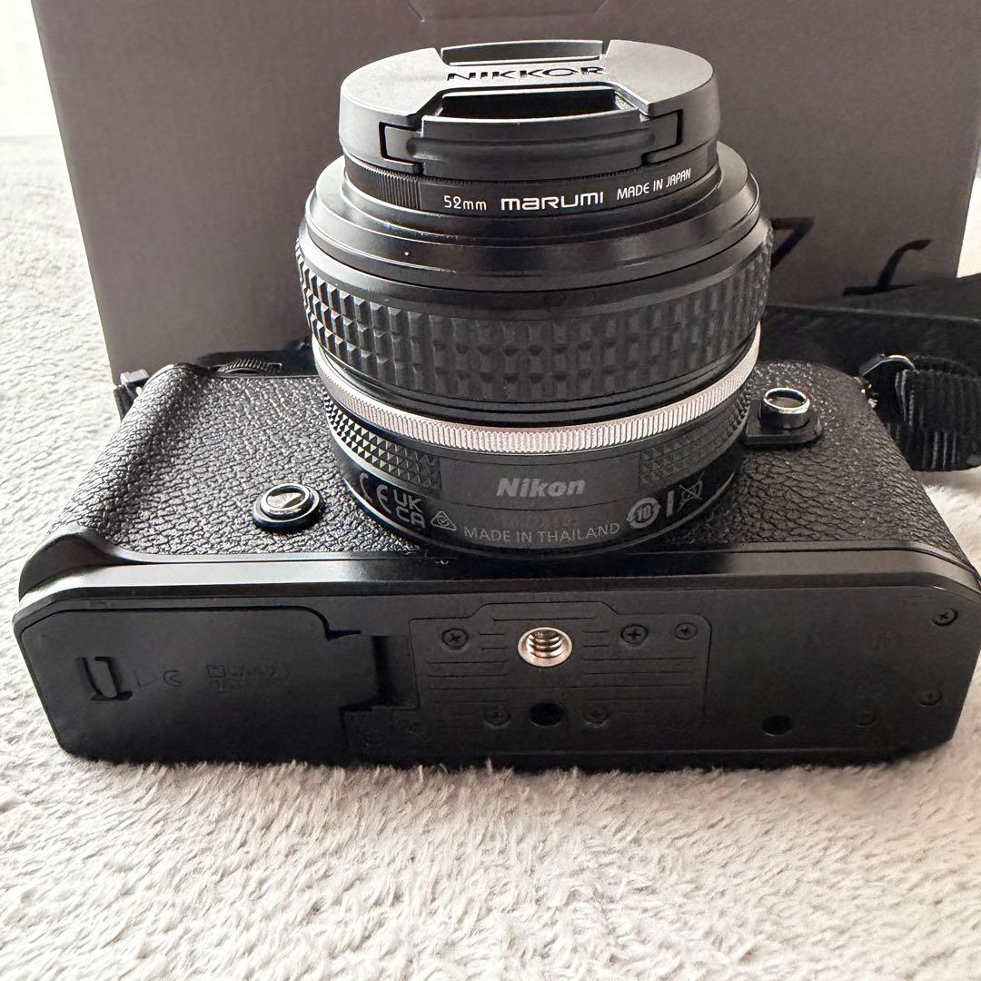 Nikon Z f 一眼レフカメラ　フルサイズ レンズキット
