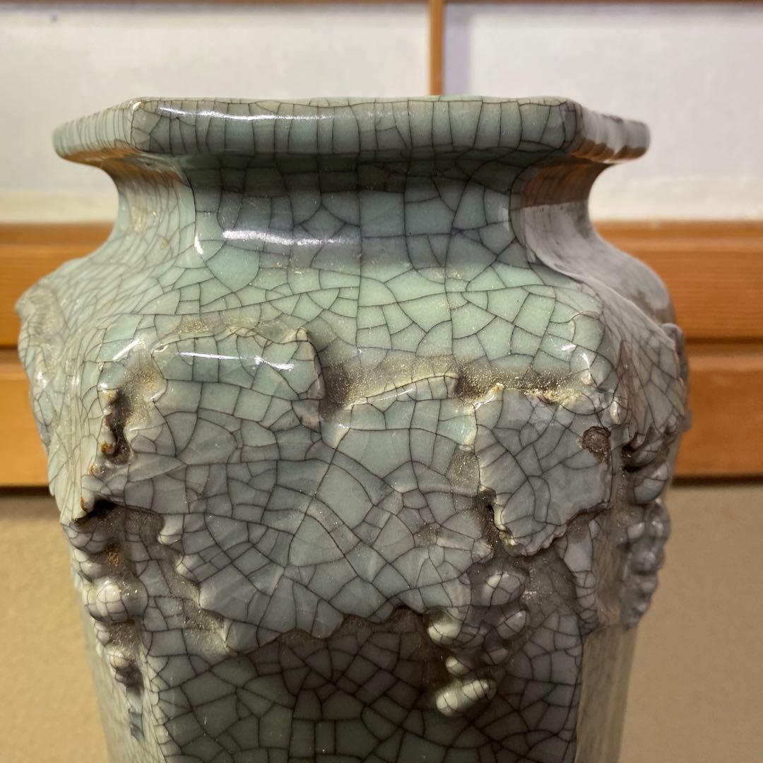 中国古玩　青磁山葡萄文面取花生　31cm13cm