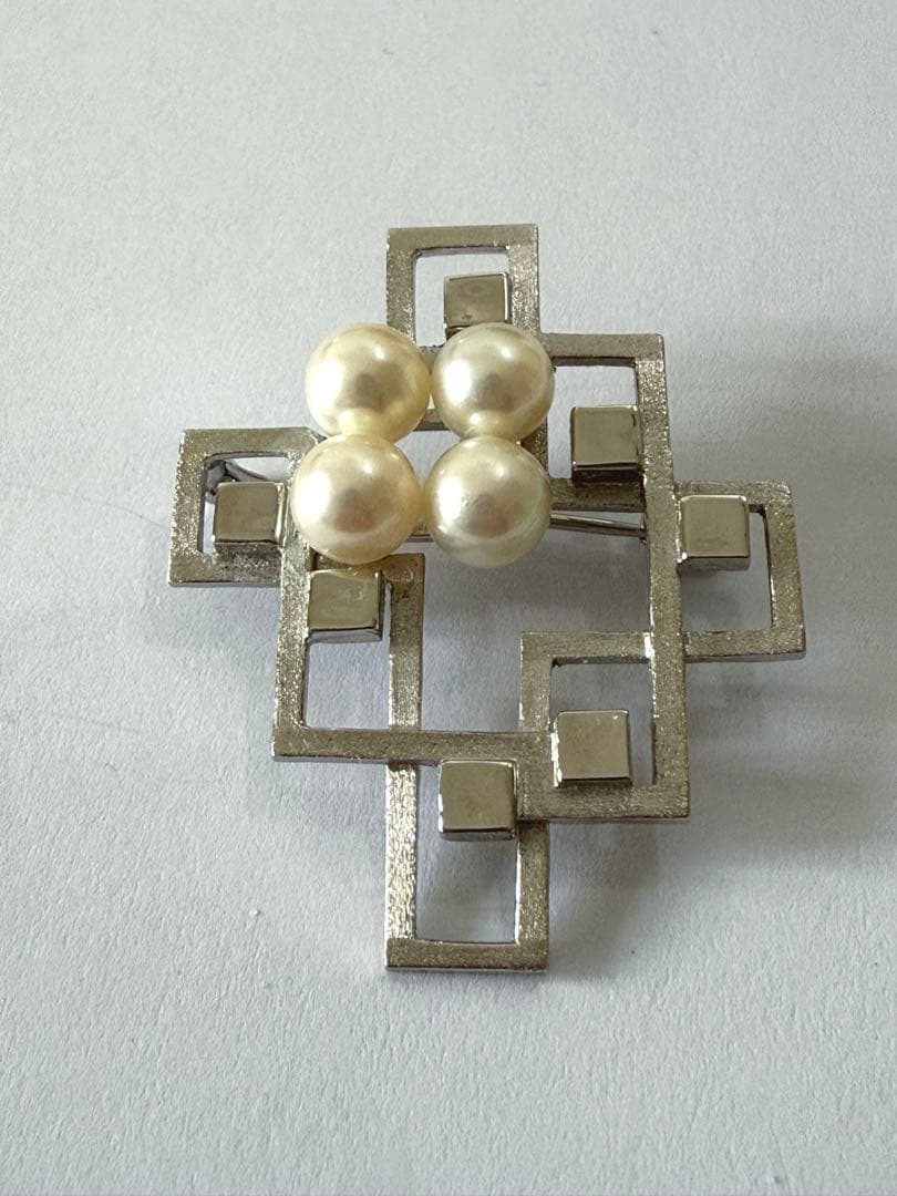 タサキ　ブローチ　あこや真珠　本真珠　入学式　卒業式　TASAKI ブランド