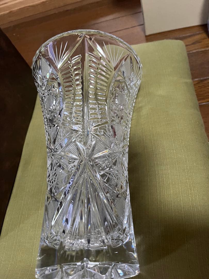 ボヘミアクリスタルガラス フラワーベース 高さ約25cm 値下げしました