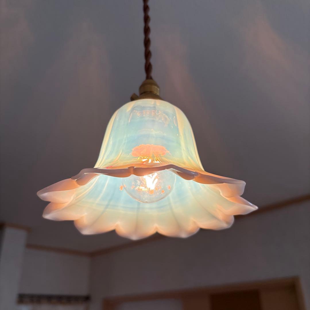 専用。フランスアンティーク　オパールセントガラスシェード　ペンダントランプ