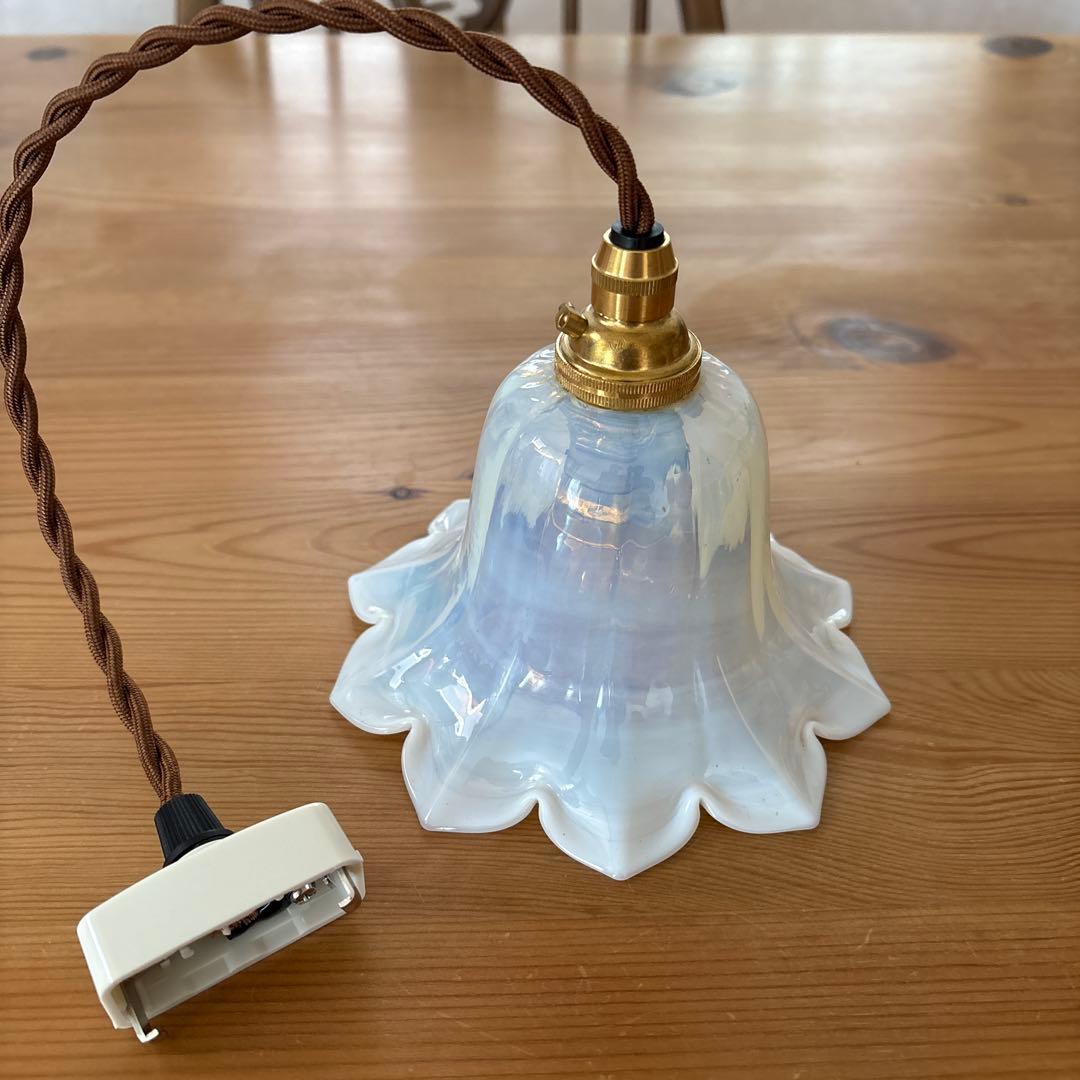 専用。フランスアンティーク　オパールセントガラスシェード　ペンダントランプ