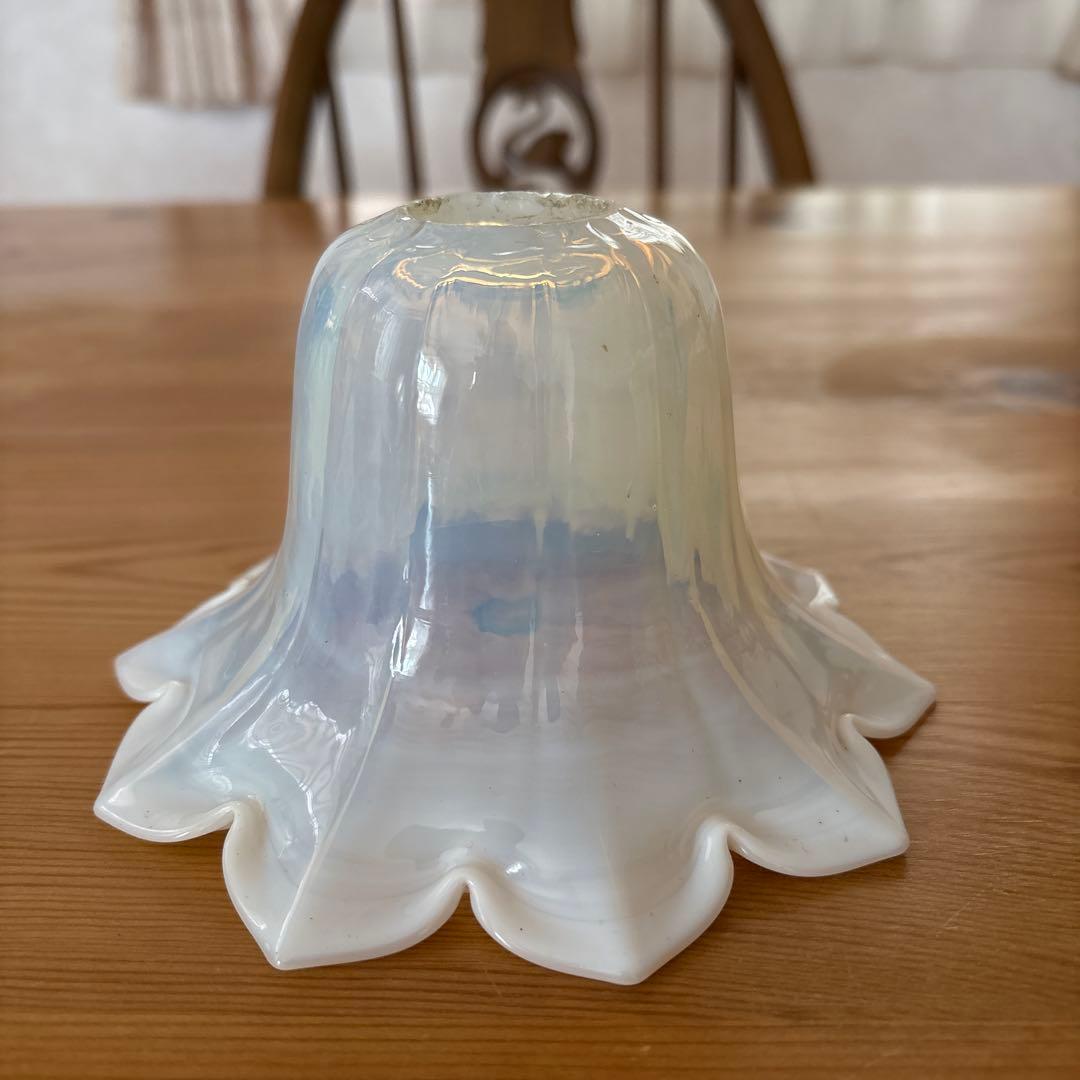 専用。フランスアンティーク　オパールセントガラスシェード　ペンダントランプ