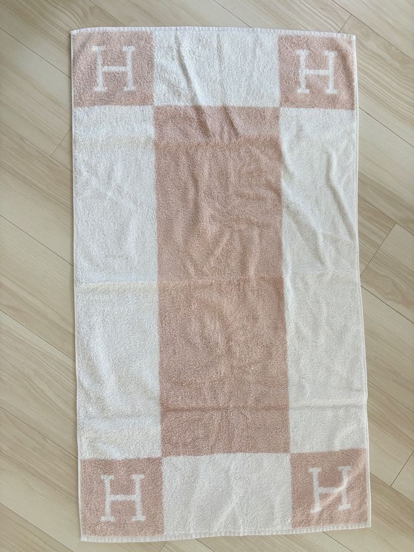 新品　水通しのみ　エルメス　バスタオル　ローズ　赤ちゃん　ベビー　オレンジ箱