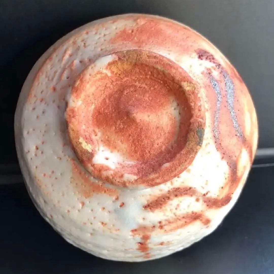 美しい古美術◆蔵から謎の紋様が描かれた小さくて可愛らしい抹茶茶碗が出て来た。