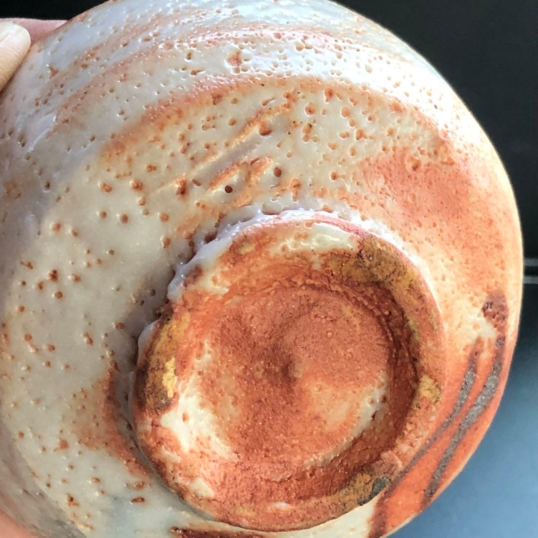 美しい古美術◆蔵から謎の紋様が描かれた小さくて可愛らしい抹茶茶碗が出て来た。