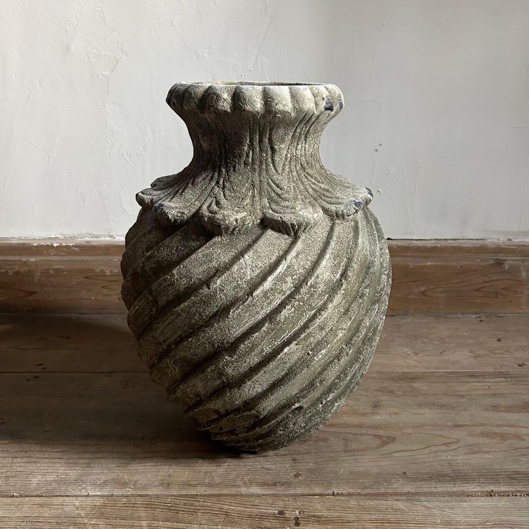 フランスアンティーク 花器 鉢植え 大型ストーンポット 螺旋模様　高さ47.5