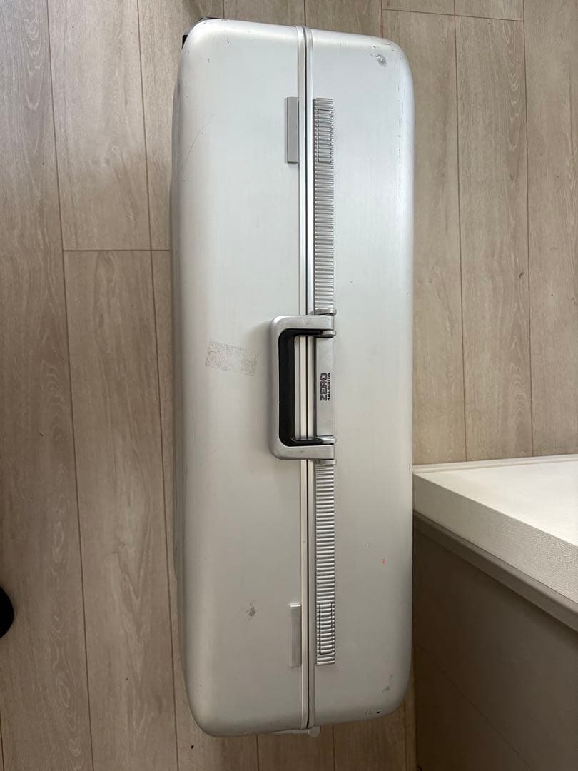 ゼロハリバートン　旧大型アルミスーツケースmodel 4SW サテンシルバー