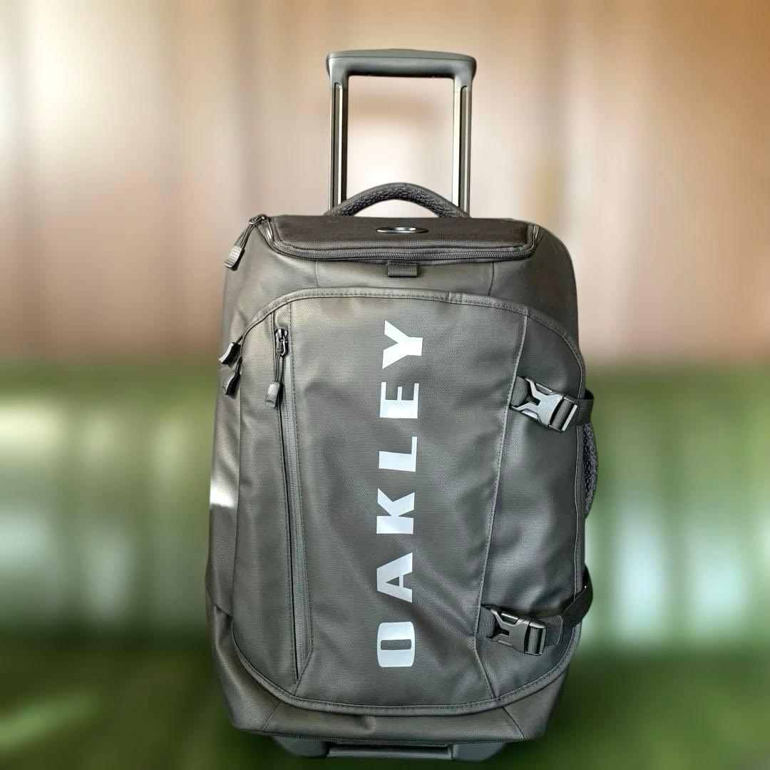 OAKLEY ブラックキャリーケース⭐︎美品