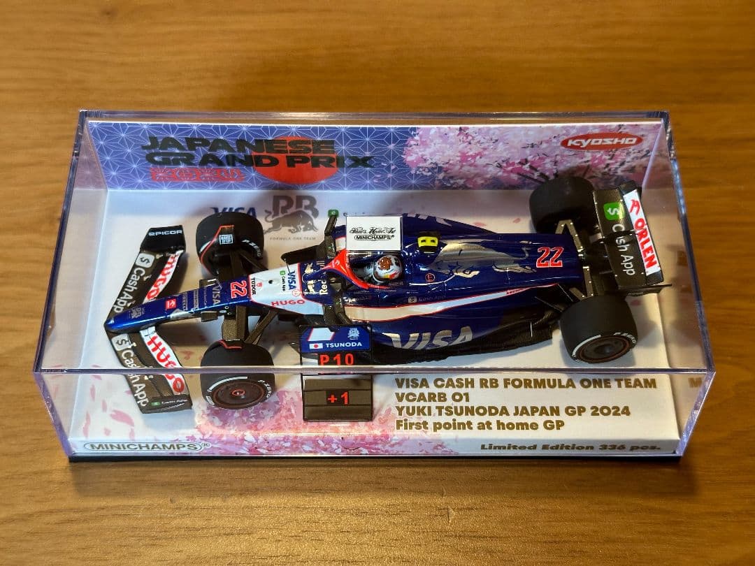 ミニチャンプス VISA CASH RB 角田 日本GP 1/43 ホンダ