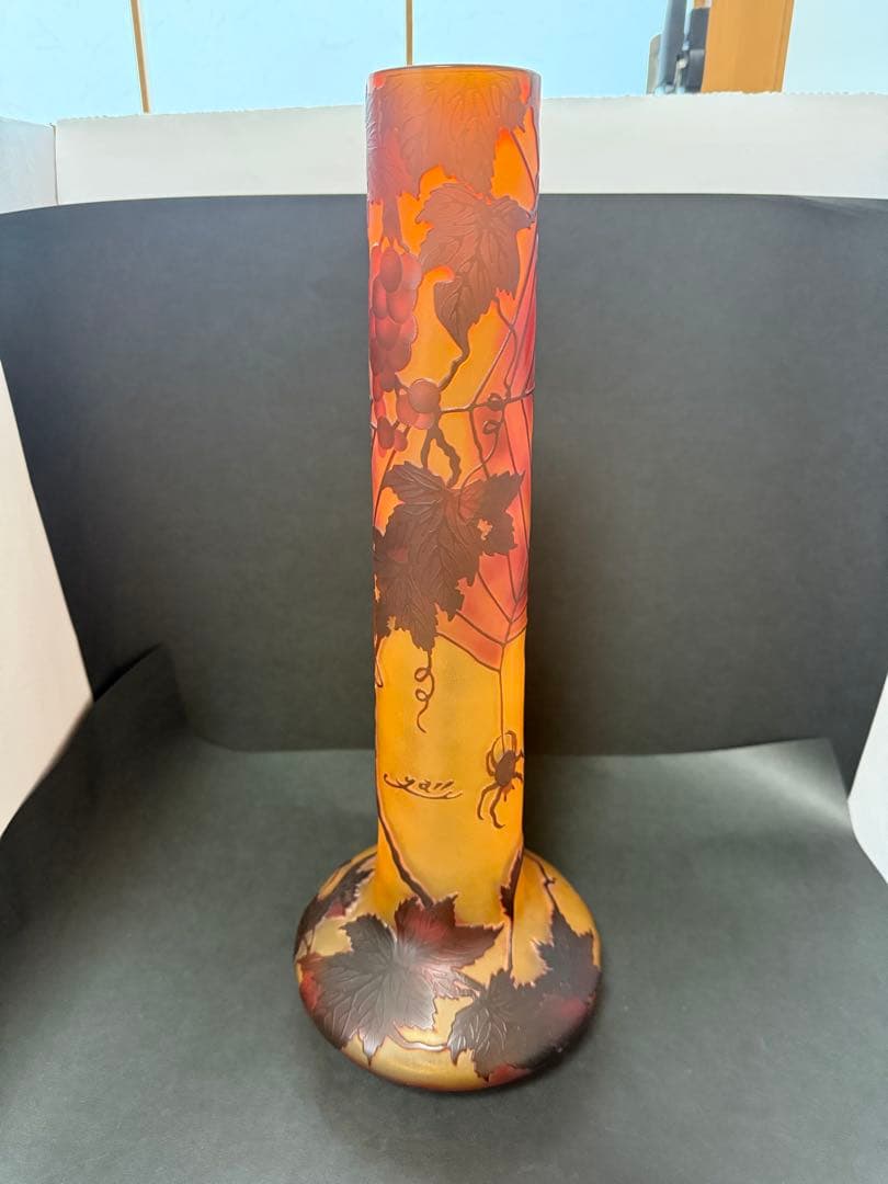 エミール・ガレ　風　ガラス製大型花瓶 高さ40cm 蜘蛛の巣のデザイン