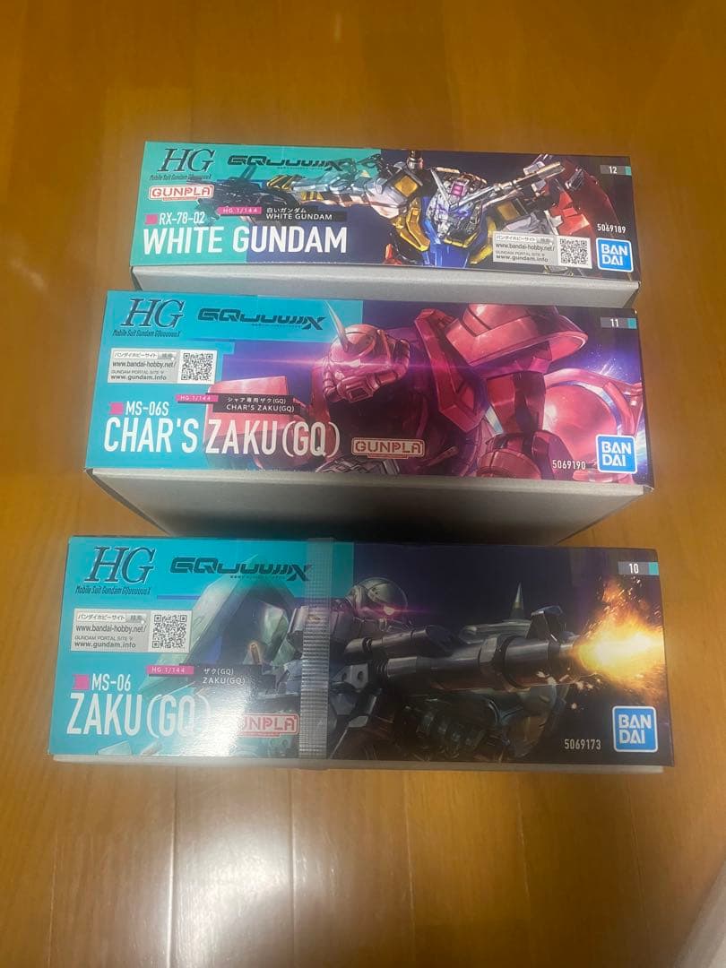HG 白いガンダム・シャア専用ザク(GQ)・ザク(GQ) 3体セット