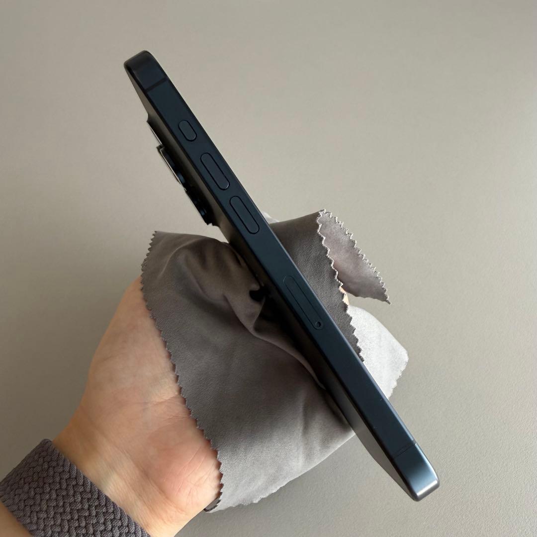 iPhone15pro ブルーチタニウム 128GB SIMフリー