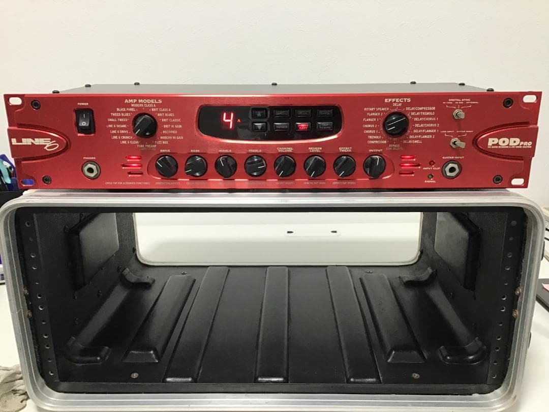 LINE6 Pod Pro(４Uラックケース付き）