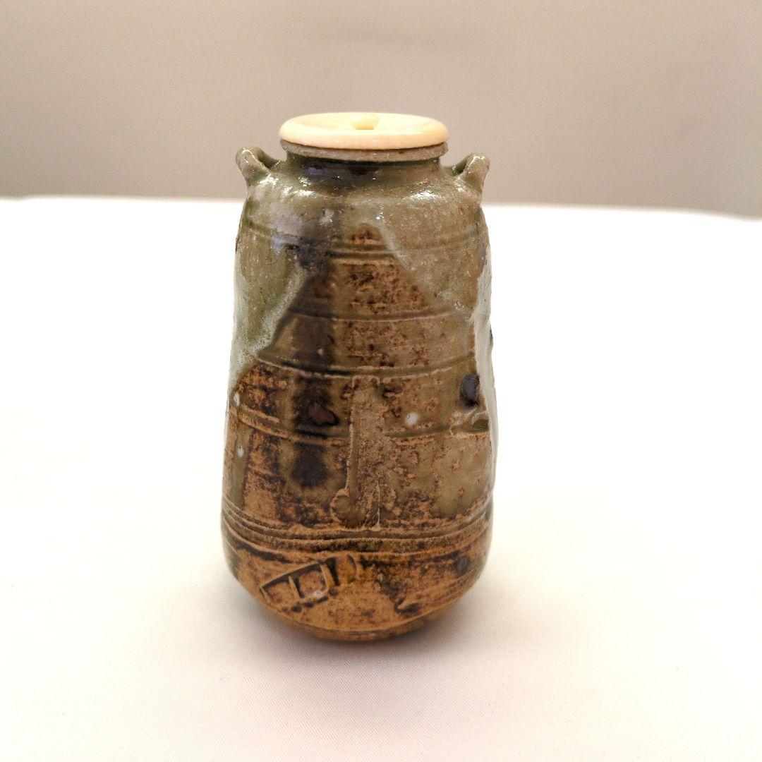 茶道具　茶入　耳つき　美濃伊賀　美濃光寿　霰地立木風通（巾着）