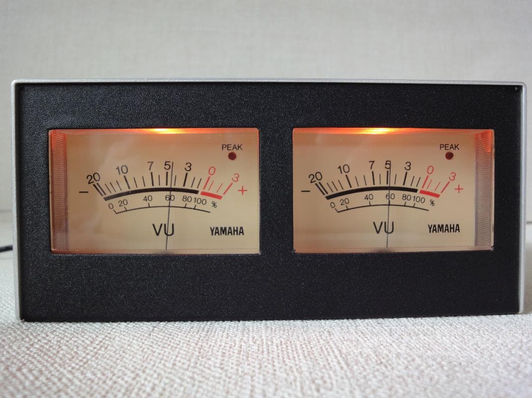 自作ステレオVUメーター198号機（YAMAHAピーク表示付）