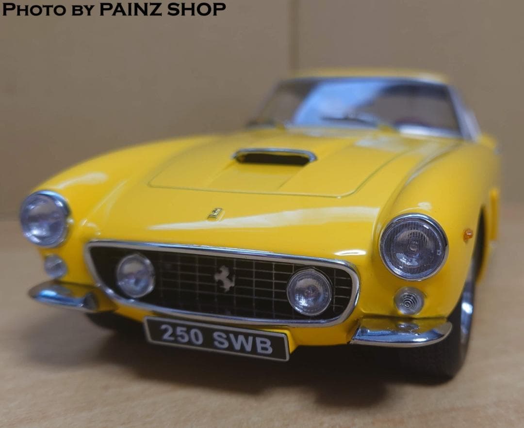 1/18 フェラーリ 250GT 1961 イエロー Ferrari 250GT