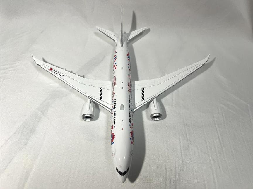B-Models 日本航空 JAL B787-8 JA823J 1:200