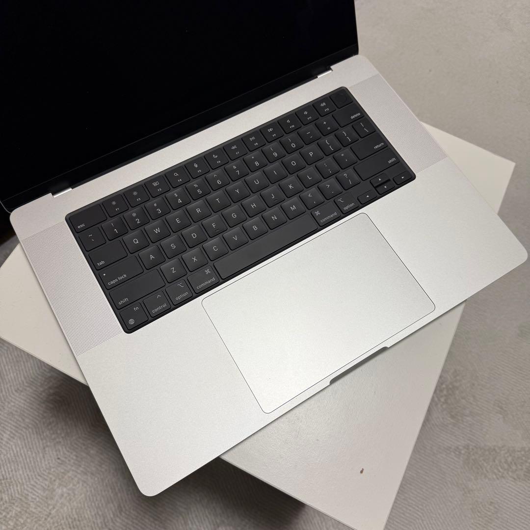 【美品】MacBook Pro 16インチM3Pro
