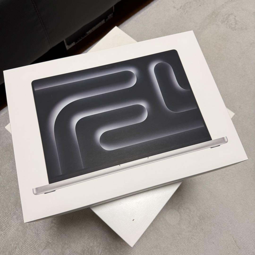 【美品】MacBook Pro 16インチM3Pro