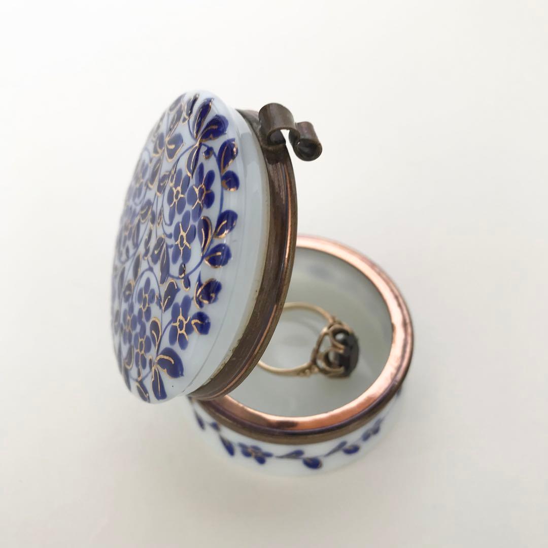 ミルクガラス ピルケース 小物入れ アンティーク