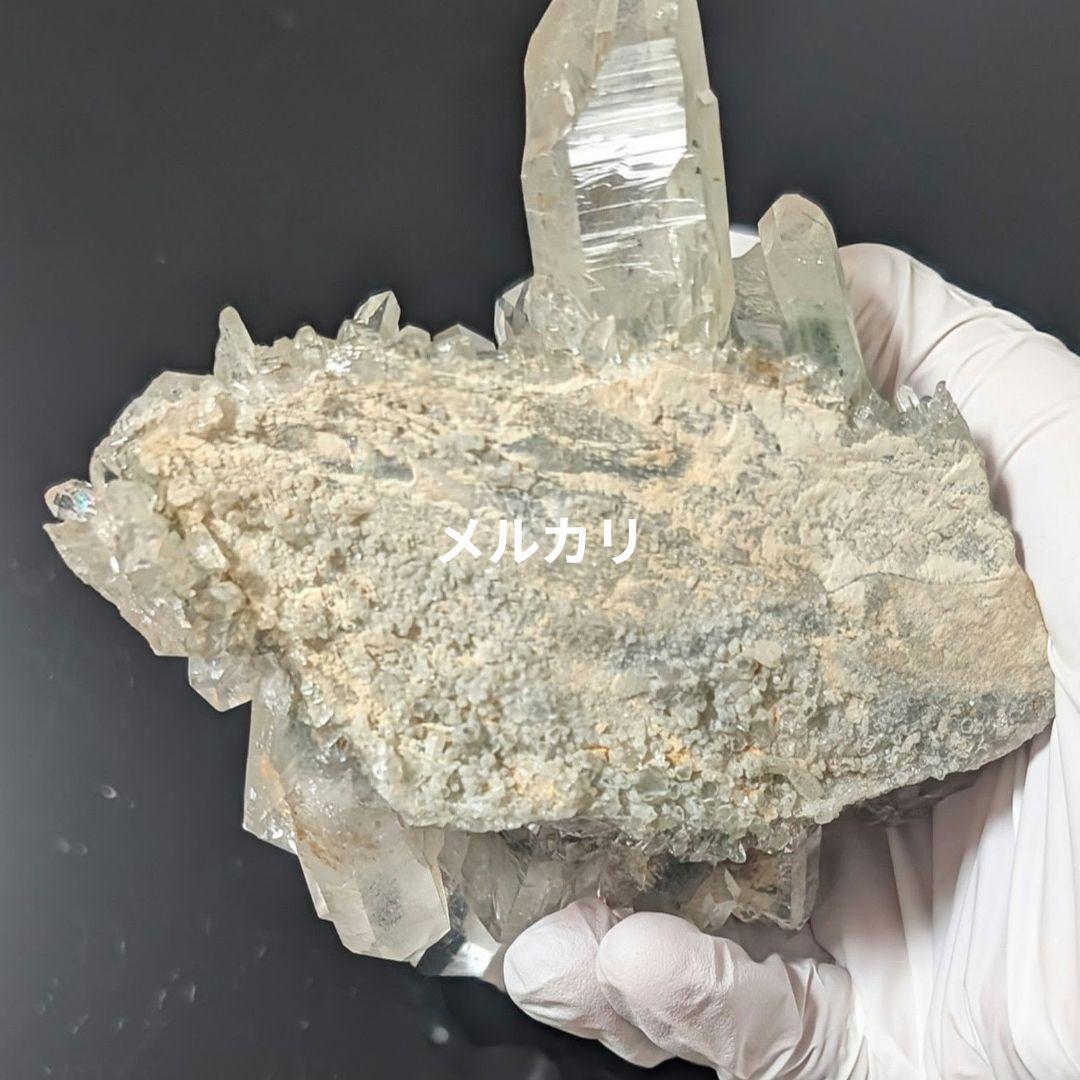 ￥25,000→21,250 　15% OFF　草入り水晶クラスター（ブラジル）