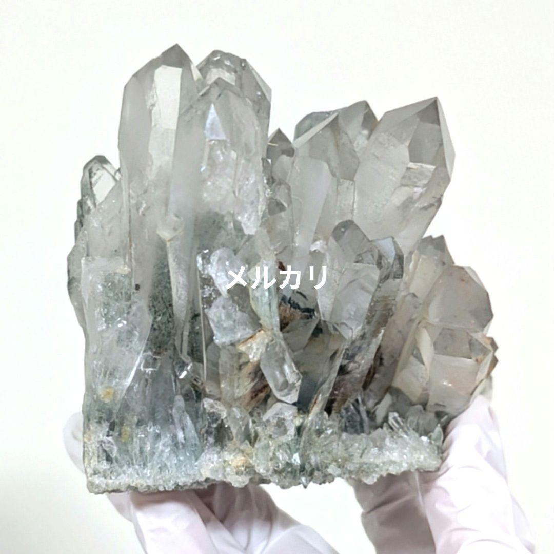 ￥25,000→21,250 　15% OFF　草入り水晶クラスター（ブラジル）