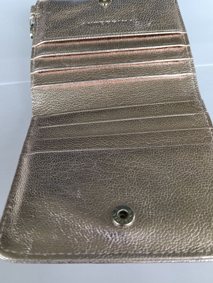 美品　アンテプリマ　二つ折り財布　コンパクト　パール　ピンク