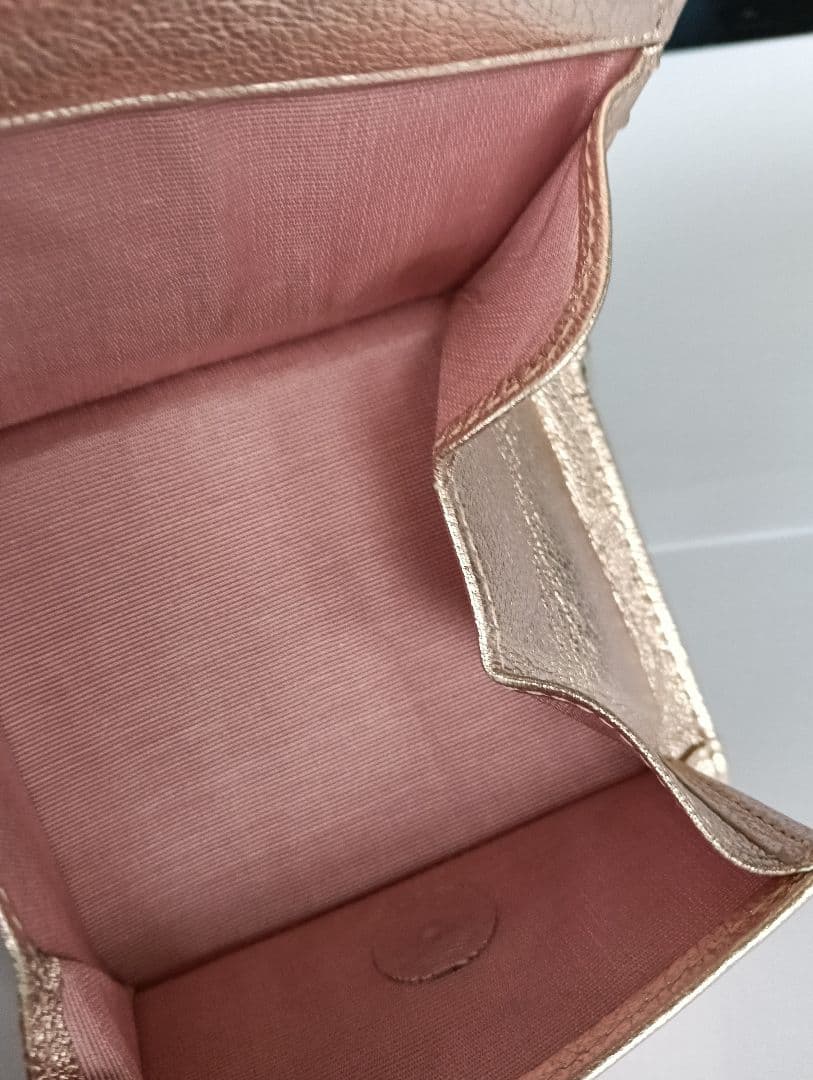 美品　アンテプリマ　二つ折り財布　コンパクト　パール　ピンク