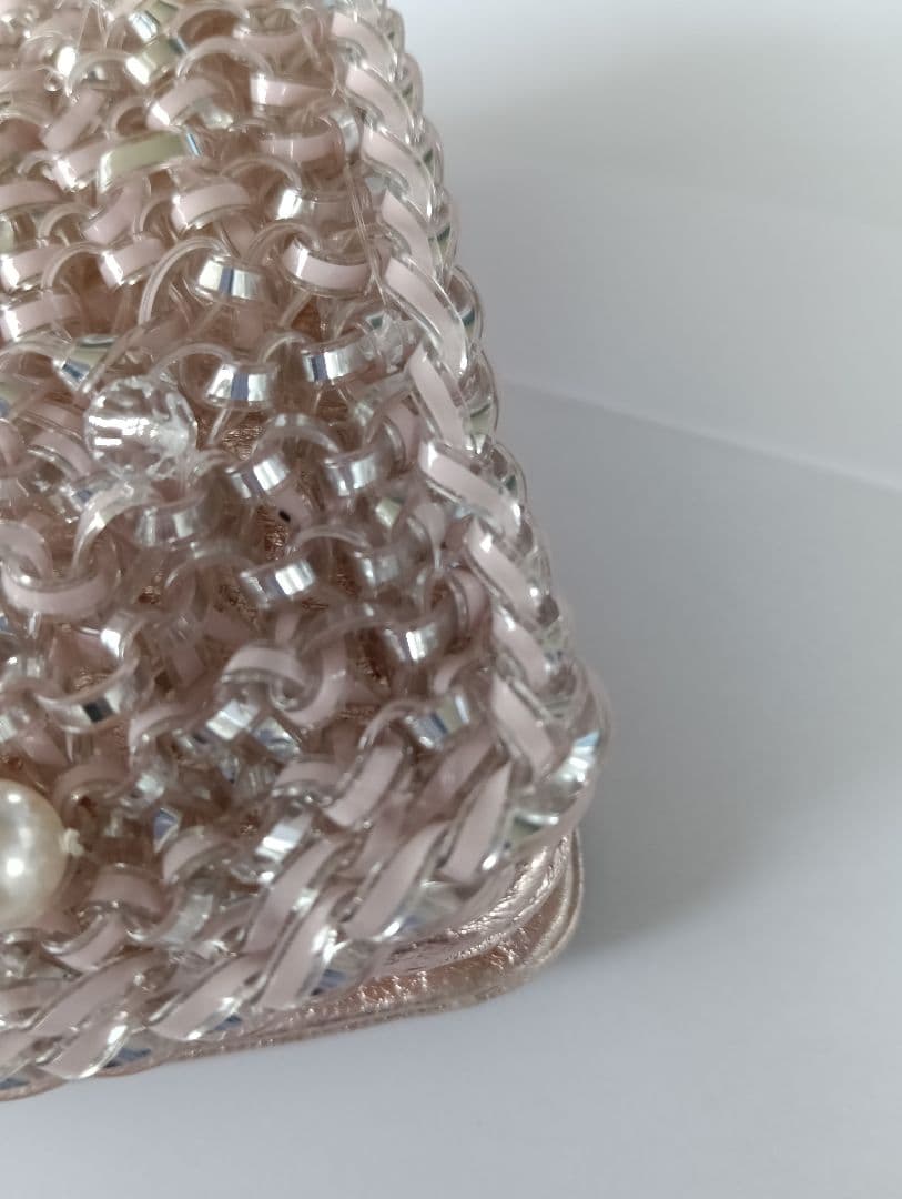 美品　アンテプリマ　二つ折り財布　コンパクト　パール　ピンク