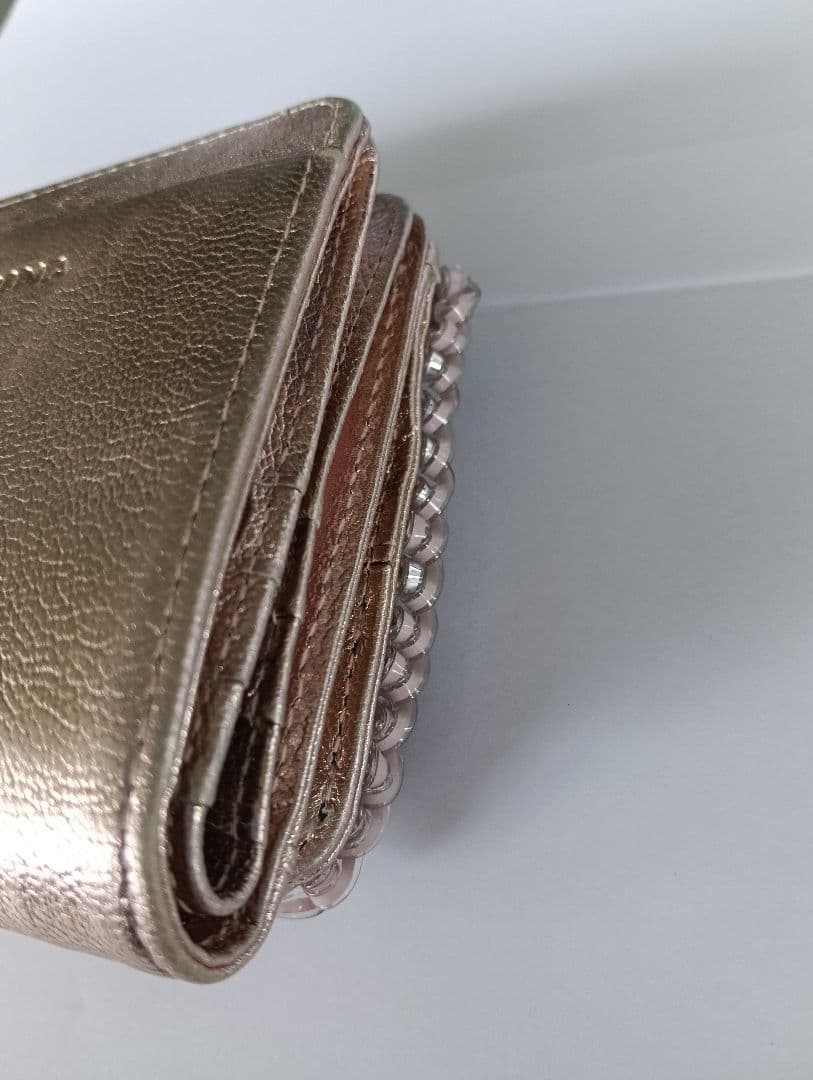 美品　アンテプリマ　二つ折り財布　コンパクト　パール　ピンク