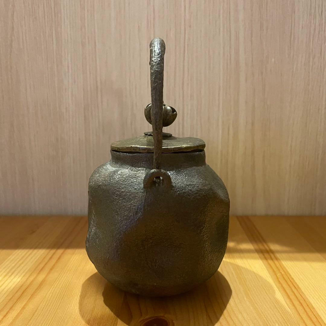 茶道具　小振りな　鉄瓶