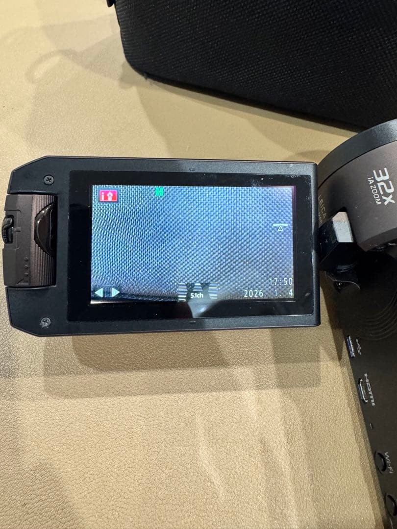 【ジャンク】パナソニックビデオカメラ HC-WX2M