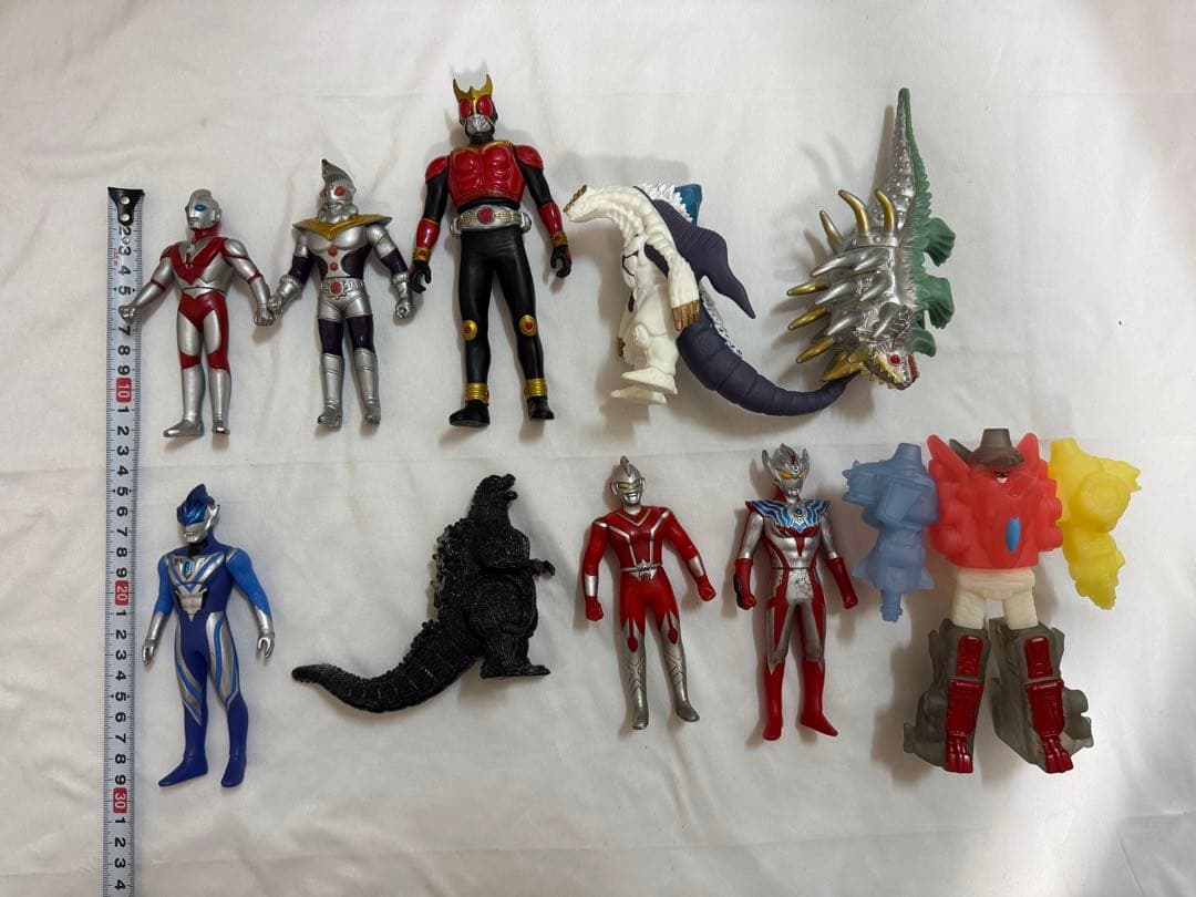 特撮ソフビまとめ売り　ウルトラマン　仮面ライダー　ウルトラ怪獣　日本製含む