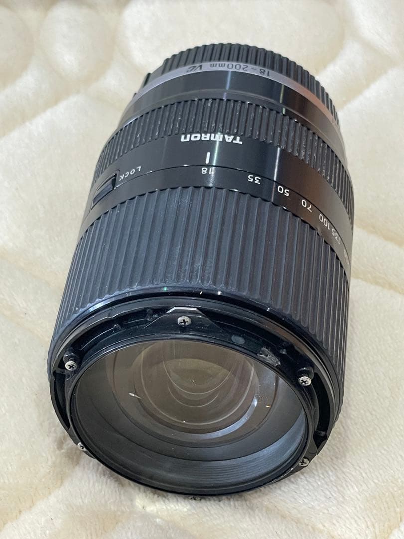 TAMRON 18-200mm VC ズームレンズ