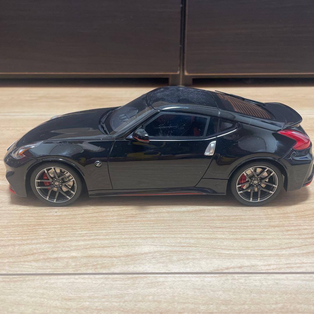 日産フェアレディZ 370Z NISMO GTSPIRITミニカー 1/18 黒