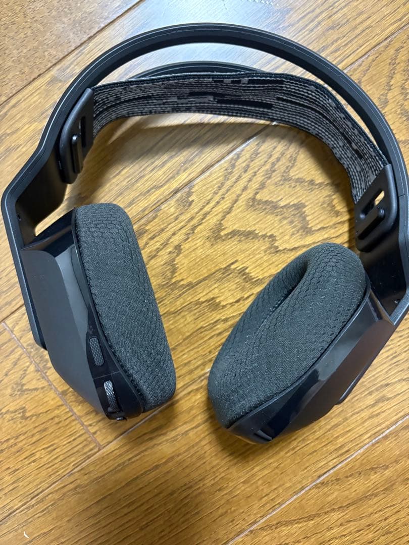 logicool G733 ワイヤレスゲーミングヘッドセット（新型）