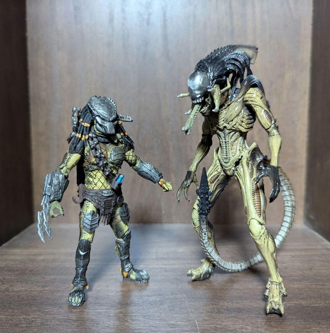 avp プレデリアン　hiyatoys　ハイヤトイズ　1/18　フィギュア