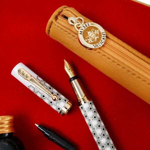 カンポマルツィオ ヴァチカン美術館コラボ 万年筆 ペンケースセット