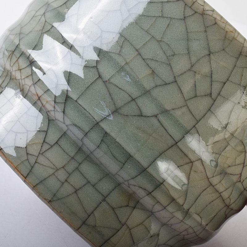 中国　南宋　官窯　青磁　金絲鉄線　氷裂文　建水　時代箱　C　R7755