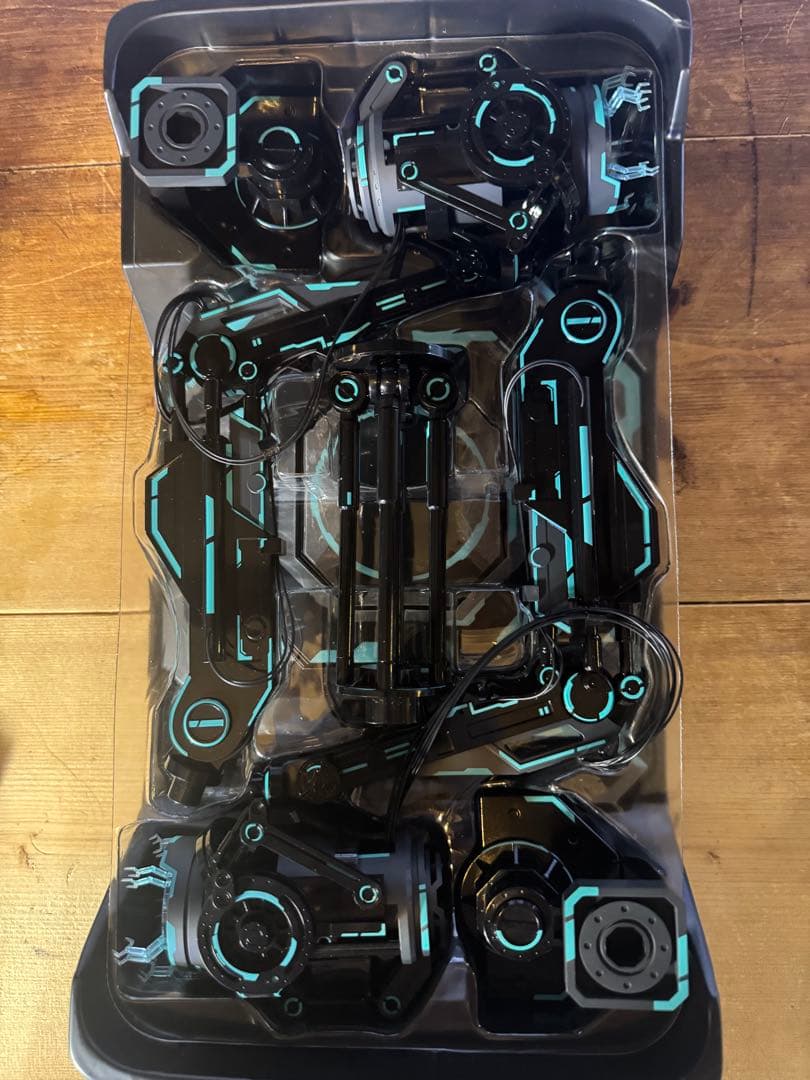 ネオンテック アイアンマン スーツアップガントリー