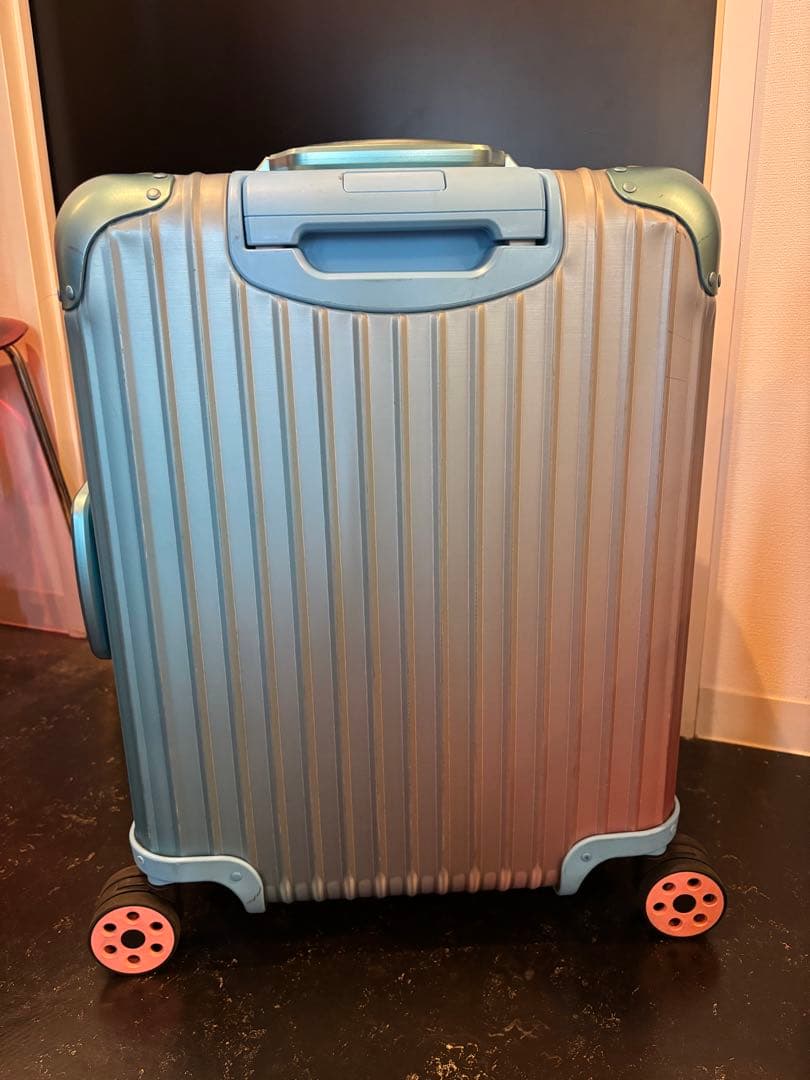 リモワ×アレックスイスラエルコラボ 2019年 キャリーケース ピンクブルー