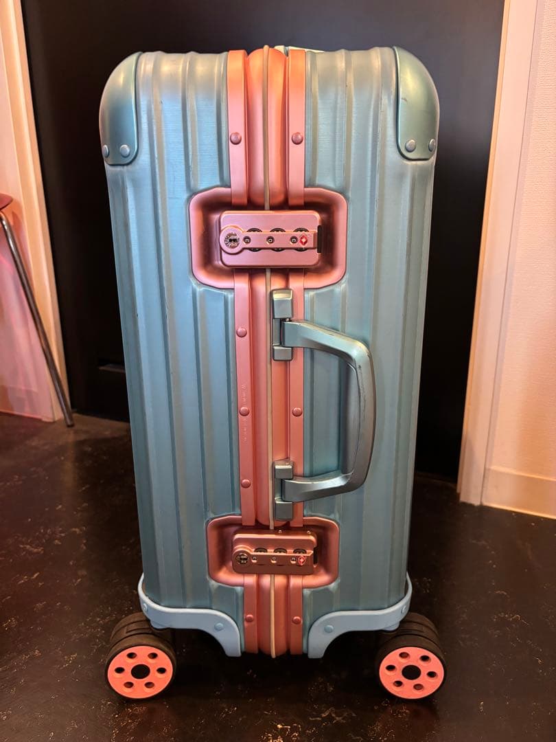 リモワ×アレックスイスラエルコラボ 2019年 キャリーケース ピンクブルー