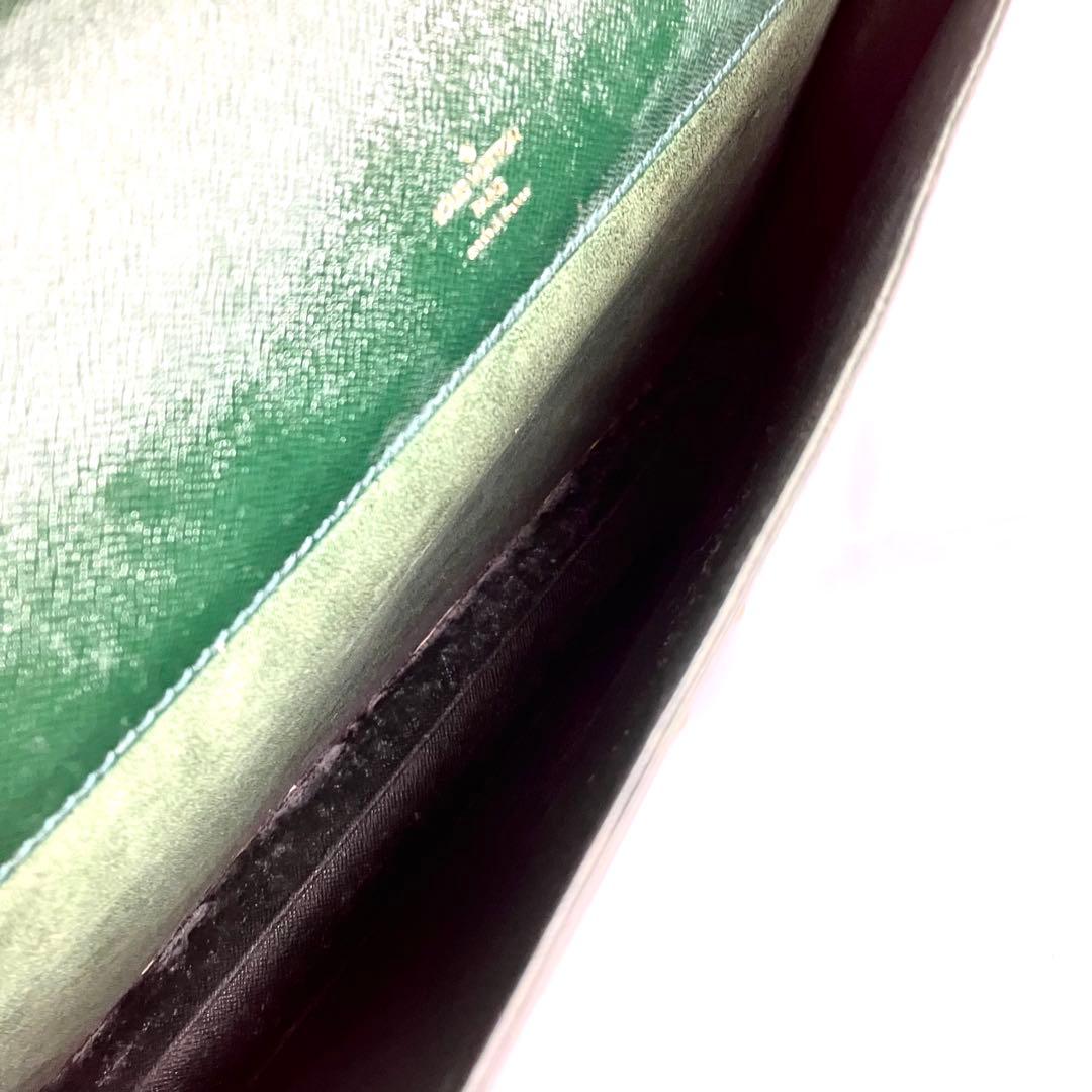 ルイヴィトン　タイガ　ブリーフケース セルヴィエット　モスコバ　A4