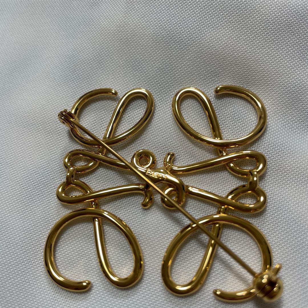 【美品】LOEWE ゴールド リボンモチーフ ブローチ