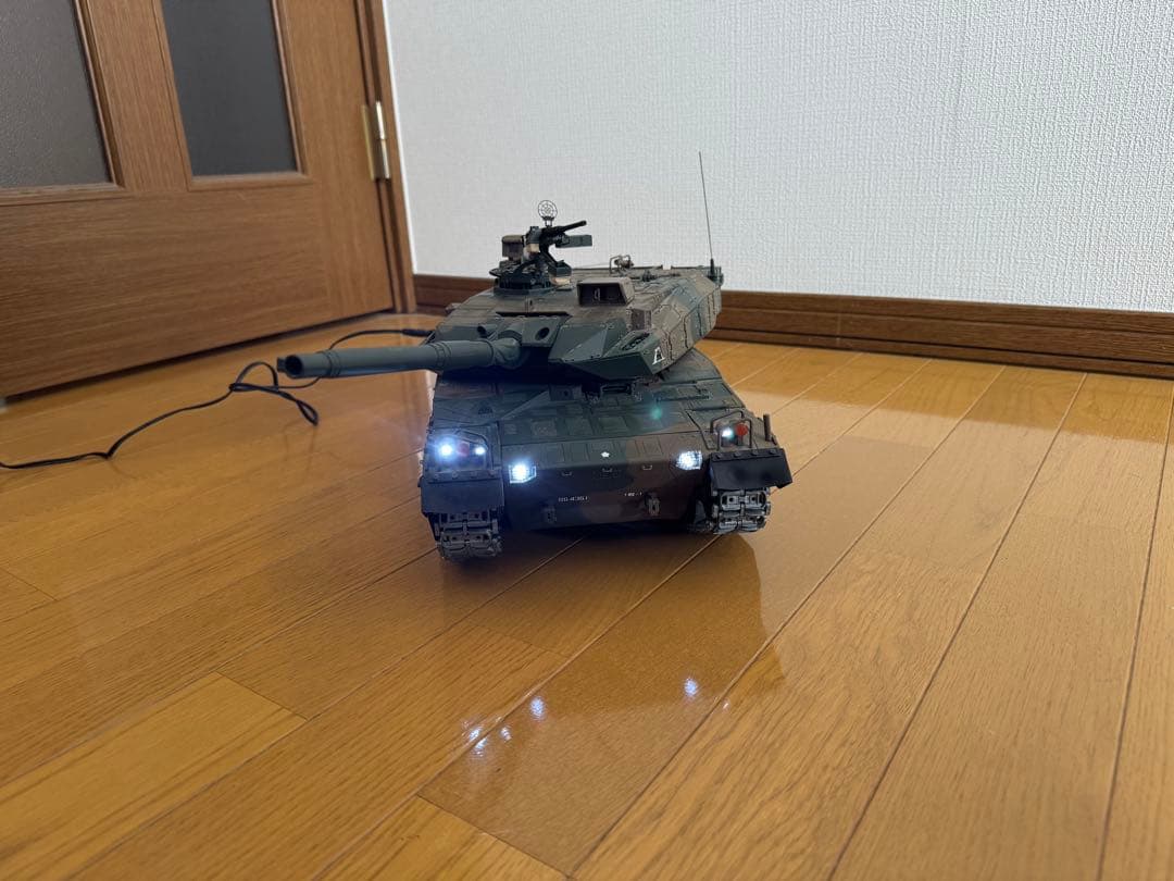 週刊10式戦車　1/16スケール　RC