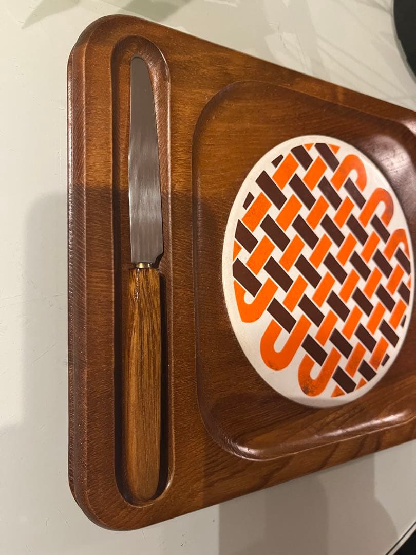 ミッドセンチュリー木製ヴィンテージ ナイフ＆プレートラウンド/サイドdesign