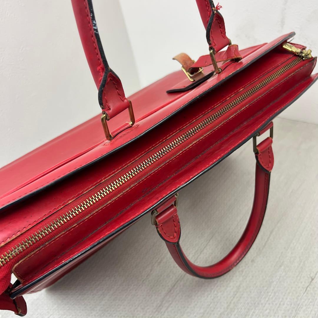 LOUIS VUITTON エピ リヴィエラ 赤 ハンドバッグ